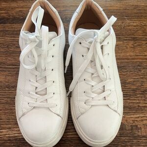 Womens white Steve Madden